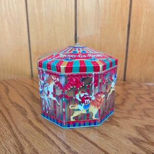 M&M's Brand Carousel, Number 05 Limited Edition Canister 1997 Merry Go Round Tin